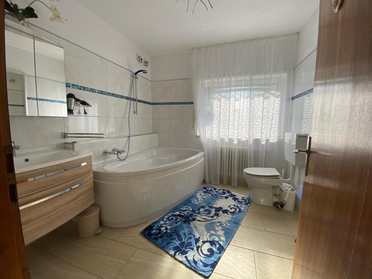 Ferienwohnung Mit Garten Pirmasens Exterior foto